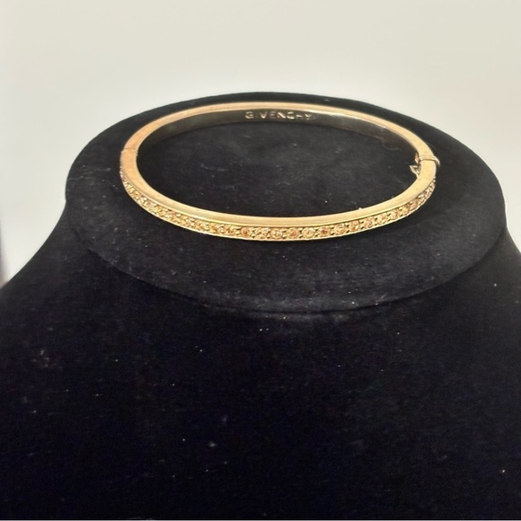 Givenchy gold tone rhinestone bracelet with safety clasp - Picture 4 of 11